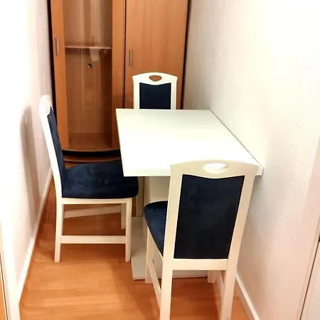 In Friedberg Fuer Max 9 Personen Im Ug *