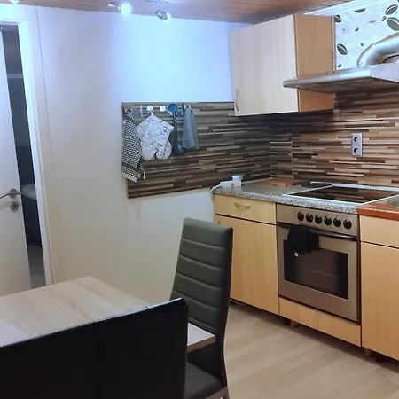 In Friedberg Fuer Max 9 Personen Im Ug Apartment *