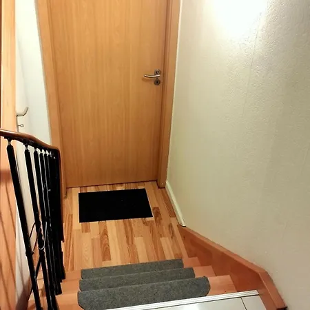 In Friedberg Fuer Max 9 Personen Im Ug Apartment