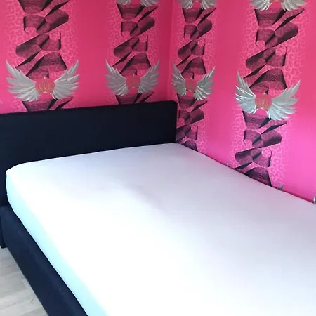 In Fuer Max 9 Personen Im Ug Lejlighed