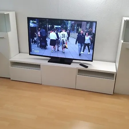 In Fuer Max 9 Personen Im Ug *