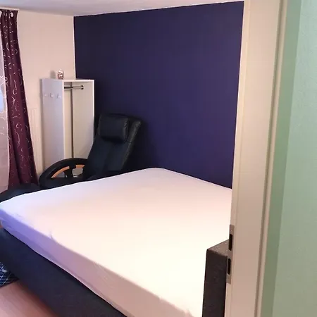 In Fuer Max 9 Personen Im Ug * Friedberg (Hessen)