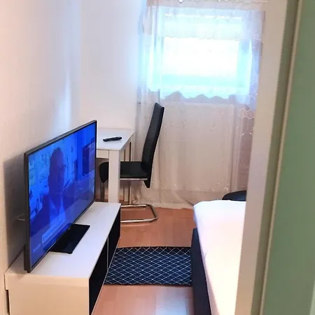 Apartment In Friedberg Fuer Max 9 Personen Im Ug *