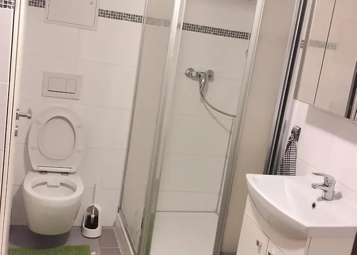 Apartman In Fuer Max 9 Personen Im Ug *