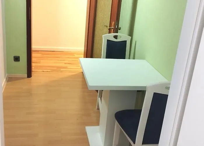 In Fuer Max 9 Personen Im Ug * Friedberg