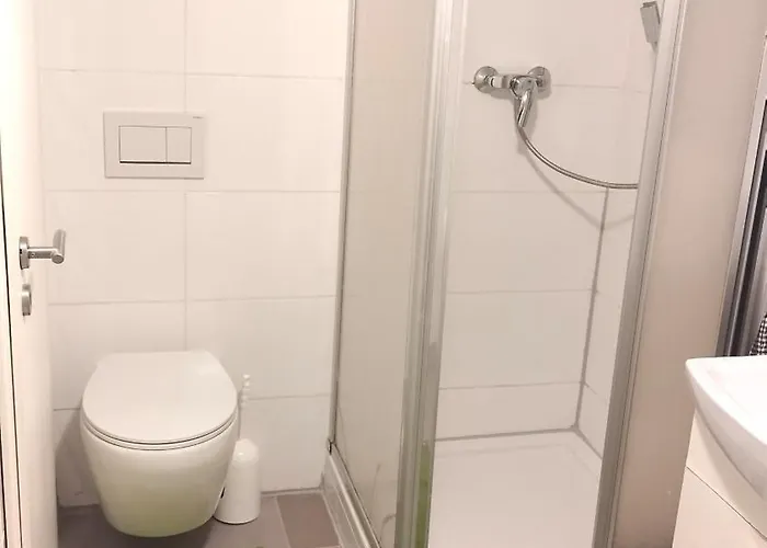 In Fuer Max 9 Personen Im Ug Friedberg