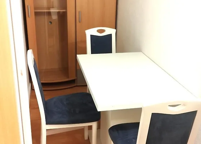 Apartman In Fuer Max 9 Personen Im Ug *